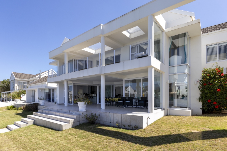 6 Bedroom Property for Sale in Royal Alfred Marina Eastern Cape